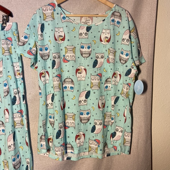 PNAEONG Women’s Pajama Set - Sleepwear Tops with Capri Pants Size XL. New - Picture 3 of 7